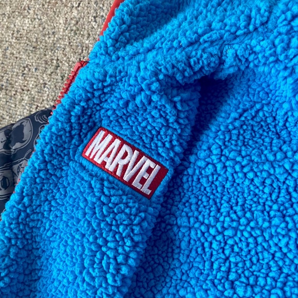 Size 3t Marvel Reversible Jacket Toddler Boy 3T Jacket - Picture 3 of 10
